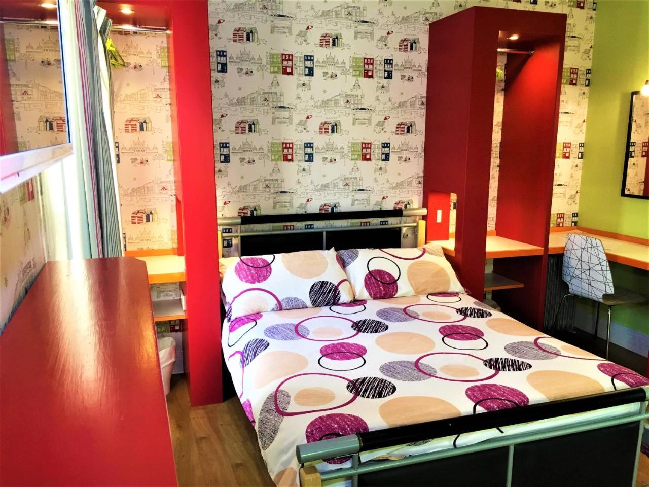 Portrush Holiday Hostel Guesthouse Exterior photo